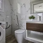 Modern Flat With Terrace In