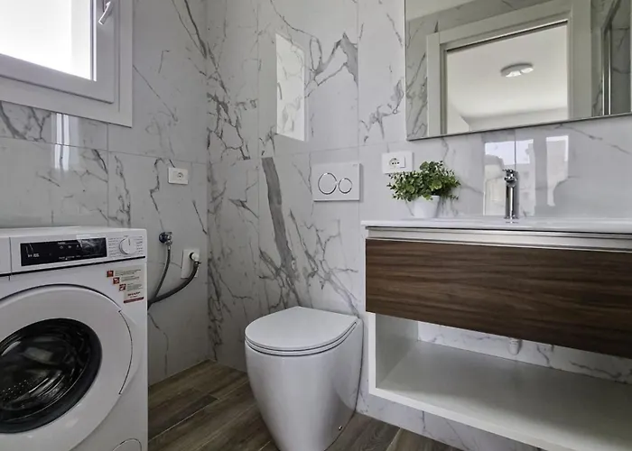 Modern Flat With Terrace In